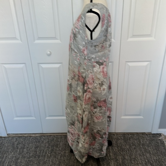 Colette 100% Linen Dress - Picture 4 of 7